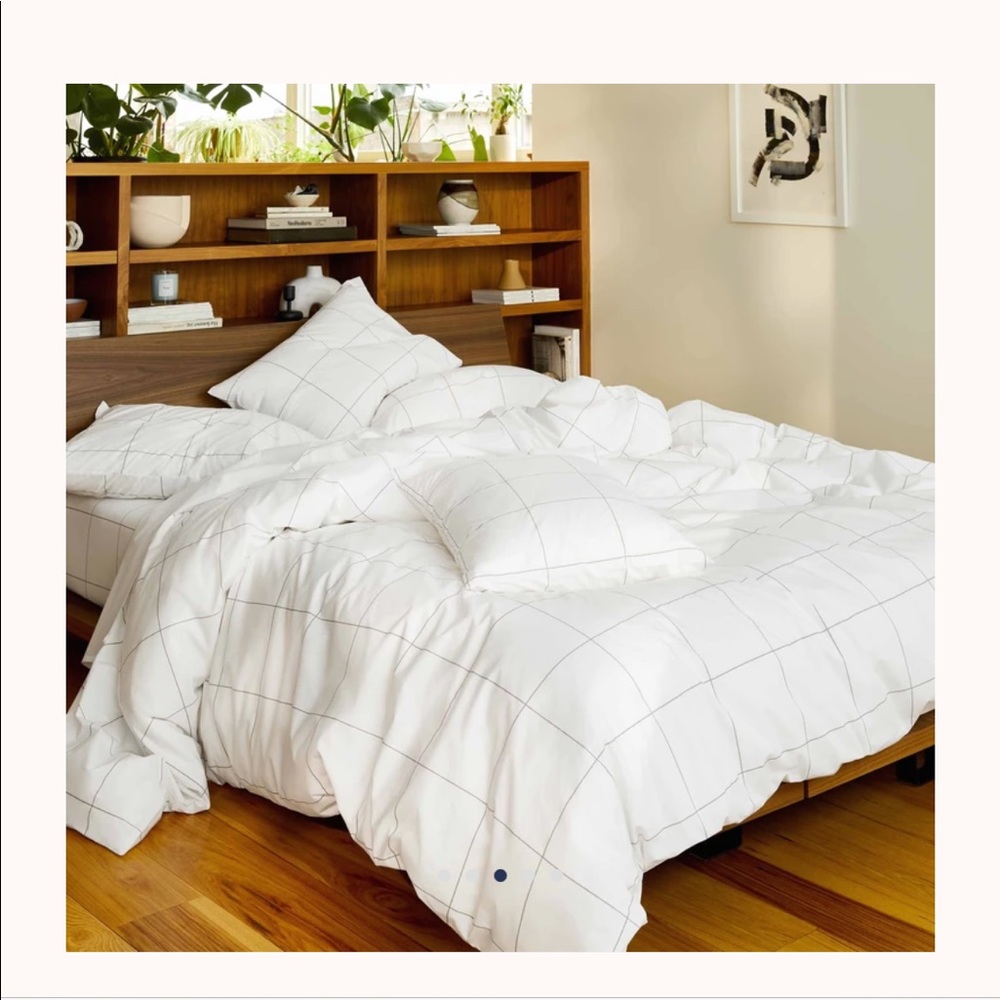 Brooklinen Luxe Sateen Classic Duvet Cover — Queen, Window Pane
